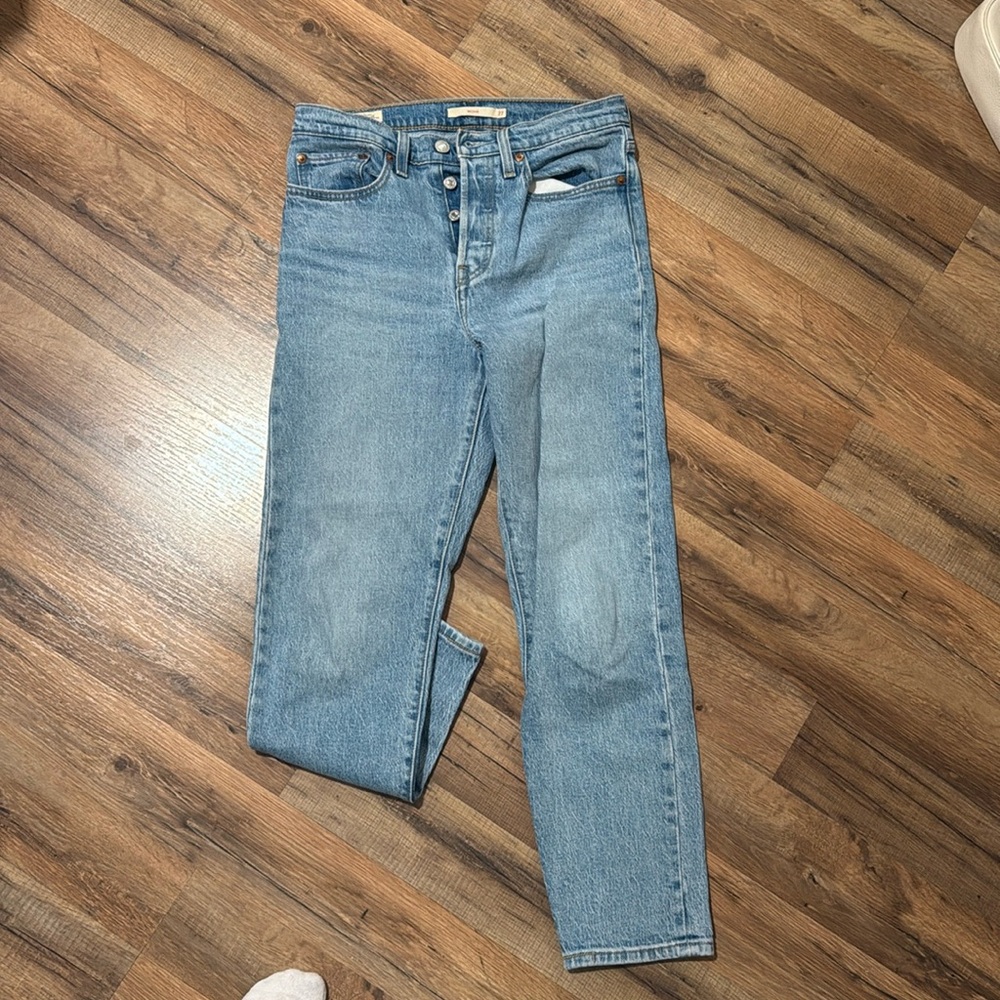 Levi’s Wedgie Jean
